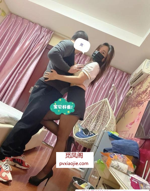 跳艳舞美女老师