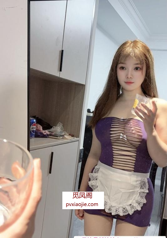 上城性感翘臀软妹